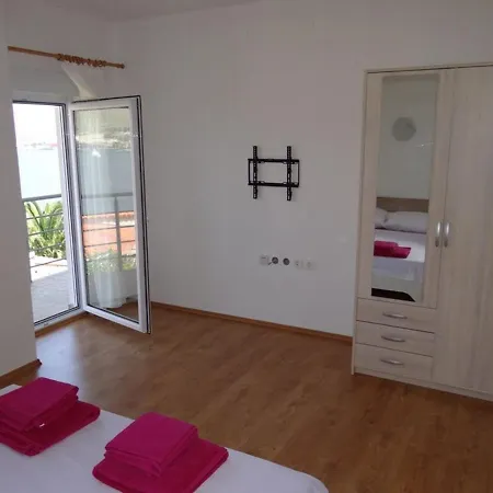 Apartment Apartments Zdrave *